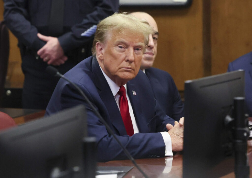cospirazionista Trump