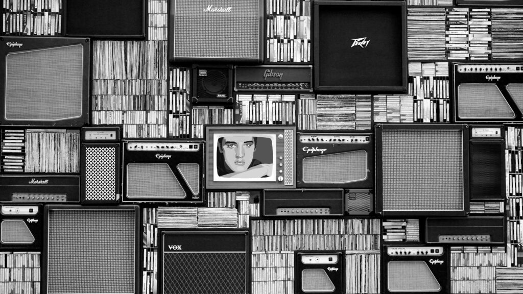 mass media conformismo